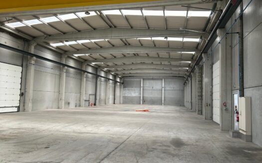 Armazém em Vila do Conde com áreas entre 600 e 5.200 m²