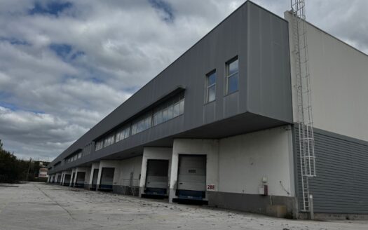 Armazém logístico e crossdocking na Póvoa de Santa Iria
